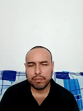 Snapshot of ElSunEagle chatting on February 12, 1:33 am ElSunEagle online show from February 12, 1:33 am