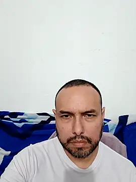 Snapshot of ElSunEagle chatting on February 22, 2:34 am ElSunEagle online show from February 22, 2:34 am