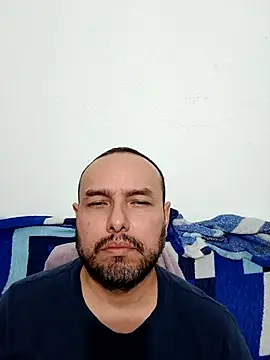 Snapshot of ElSunEagle chatting on February 27, 1:49 am ElSunEagle online show from February 27, 1:49 am