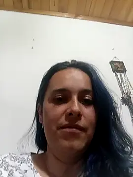 MagicStephany  online show from February 13, 2:40 am