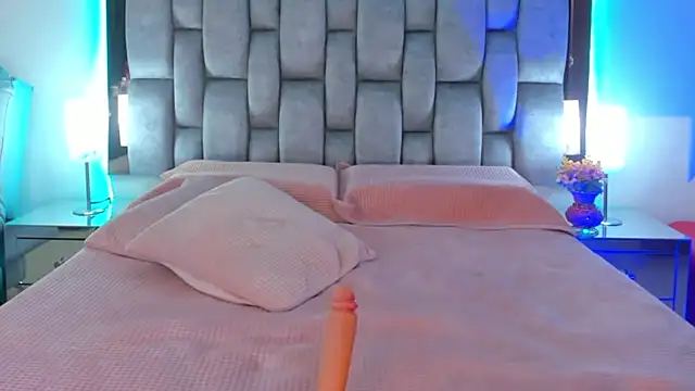 Snapshot of Abbye_blue01 chatting on January 14, 1:26 am Abbye blue01 online show from January 14, 1:26 am