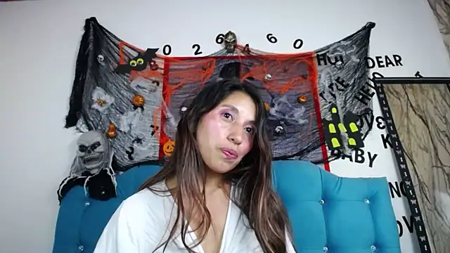 sweet skylove  online show from October 11, 4:27 pm