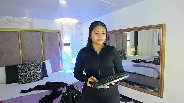 GiselOrtiz online show from October 17, 10:29 am