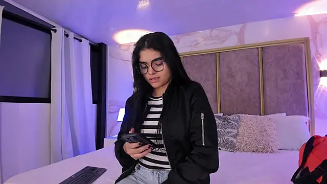 Snapshot of GiselOrtiz chatting on July 26, 10:11 am GiselOrtiz online show from July 26, 10:11 am