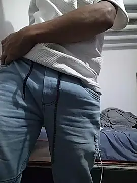 Danielitohot23cm online show from January 8, 3:09 am