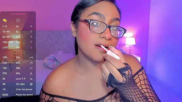 Snapshot of BlakmillerrGilson chatting on November 18, 8:02 pm BlakmillerrGilson online show from November 18, 8:02 pm