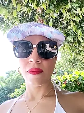  joanne and oliver  online show from November 12, 5:24 pm