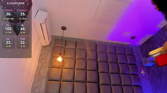 Snapshot of megan_woll chatting on January 30, 10:51 pm megan woll online show from January 30, 10:51 pm