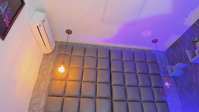 Snapshot of megan_woll chatting on February 27, 9:47 pm megan woll online show from February 27, 9:47 pm