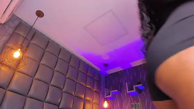 Snapshot of megan_woll chatting on September 22, 8:22 pm megan woll online show from September 22, 8:22 pm