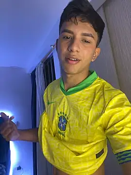 Leonarrrd 01 online show from February 16, 4:42 am