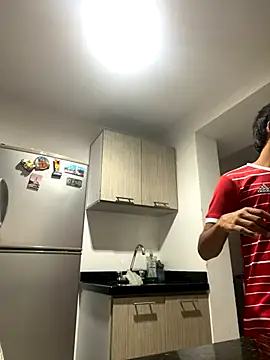 Leonarrrd 01 online show from September 26, 10:03 pm