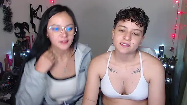 Snapshot of Antonella_Cruz02 chatting on December 19, 1:39 am Antonella Cruz02 online show from December 19, 1:39 am