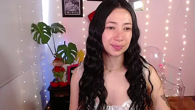 Snapshot of lilyy_evanss chatting on December 10, 10:16 pm lilyy evanss online show from December 10, 10:16 pm