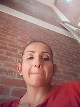 Snapshot of xulay11 chatting on February 12, 7:24 pm xulay11 online show from February 12, 7:24 pm