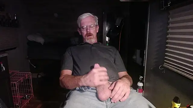 Snapshot of Di9ital069 chatting on December 11, 4:39 am Di9ital069 online show from December 11, 4:39 am