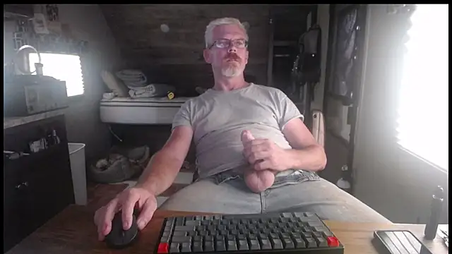 Snapshot of Di9ital069 chatting on October 3, 5:32 pm Di9ital069 online show from October 3, 5:32 pm