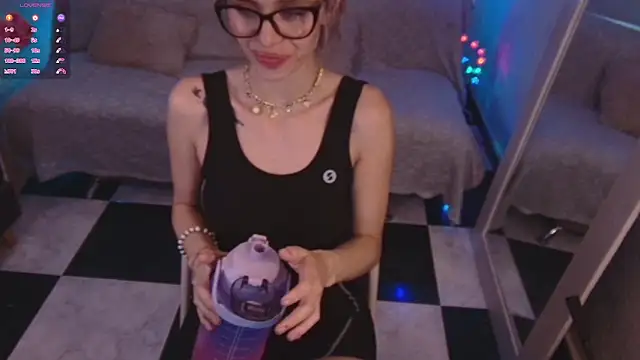 Lucy Princes online show from May 25, 12:55 pm