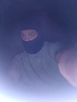 Snapshot of Buddy_Cuck chatting on November 29, 8:50 am Buddy Cuck online show from November 29, 8:50 am