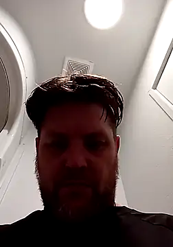 Snapshot of Buddy_Cuck chatting on December 3, 9:18 am Buddy Cuck online show from December 3, 9:18 am