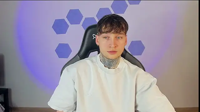 Chris Tyson online show from March 10, 1:34 am