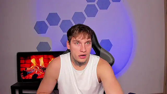 Chris Tyson online show from October 3, 12:46 pm