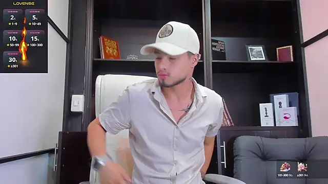 EdwardRoss  online show from March 3, 7:06 pm