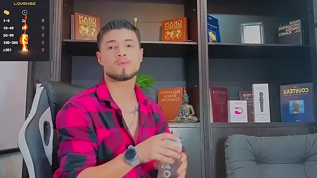 EdwardRoss  online show from September 26, 8:35 pm