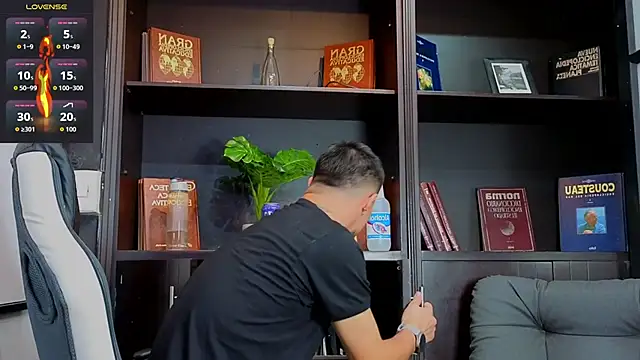 EdwardRoss  online show from September 30, 8:36 pm