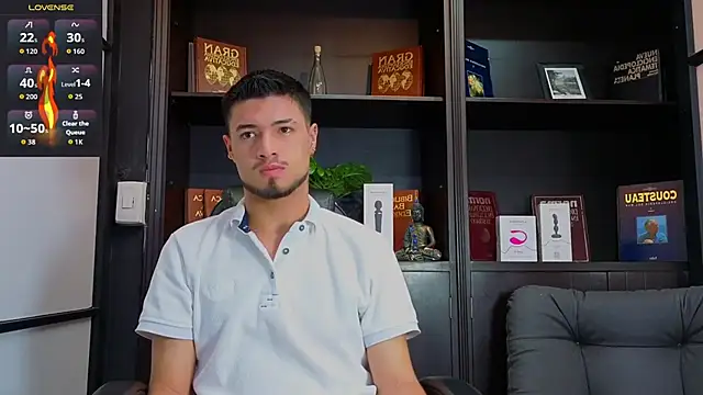 EdwardRoss  online show from October 4, 7:12 pm