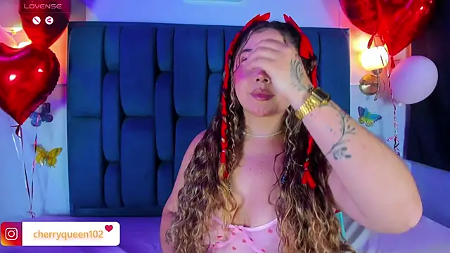 Snapshot of Cherryyquen chatting on February 14, 8:15 pm Cherryyquen online show from February 14, 8:15 pm