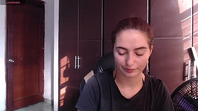 Snapshot of Kate_lorens9 chatting on January 8, 9:12 pm Kate lorens9 online show from January 8, 9:12 pm