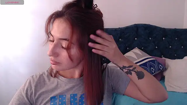 Snapshot of Kate_lorens9 chatting on January 17, 4:04 pm Kate lorens9 online show from January 17, 4:04 pm