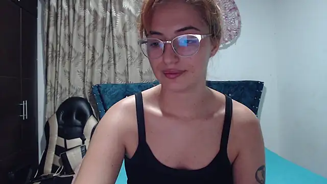Snapshot of Kate_lorens9 chatting on February 22, 12:34 am Kate lorens9 online show from February 22, 12:34 am