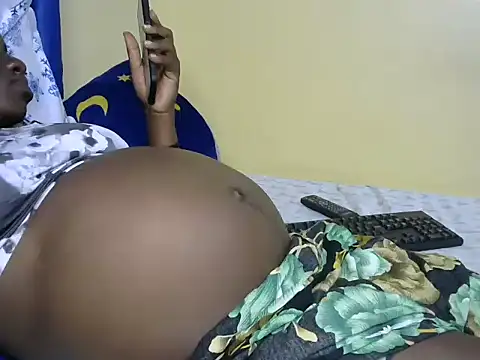 PrettyBabelv online show from March 13, 4:13 pm