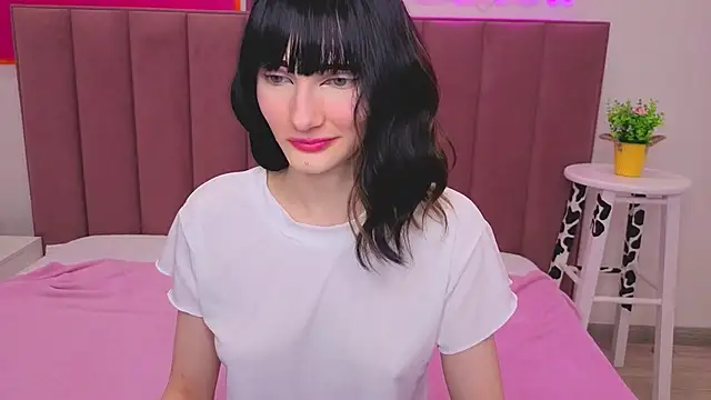 Lili flowerr online show from June 2, 9:33 am