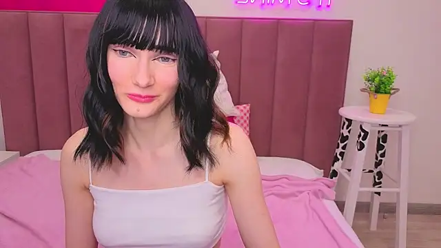 Lili flowerr online show from June 5, 11:27 am