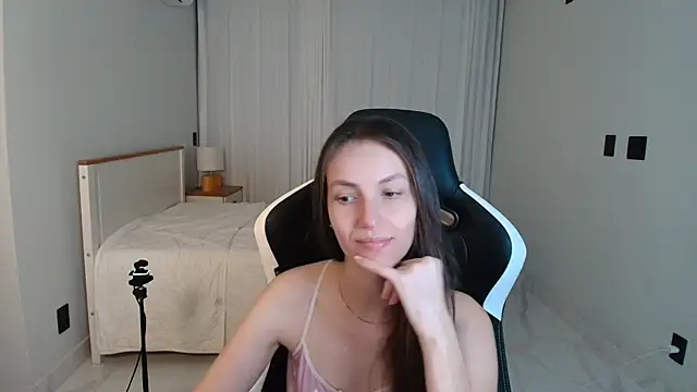 upssnowy online show from July 15, 1:11 am