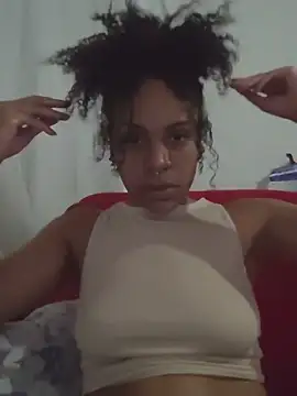 Snapshot of Julia_Pretinha chatting on October 27, 1:04 pm Julia Pretinha online show from October 27, 1:04 pm