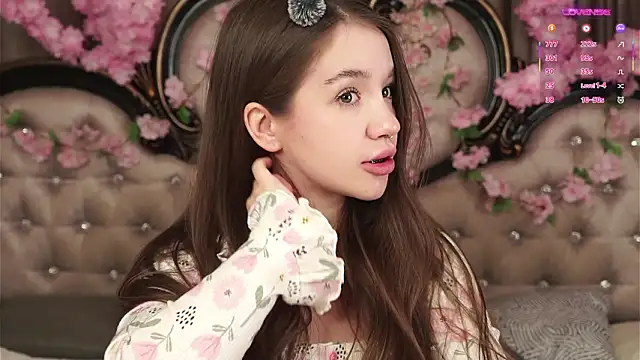 AmiLewis online show from March 17, 1:10 am