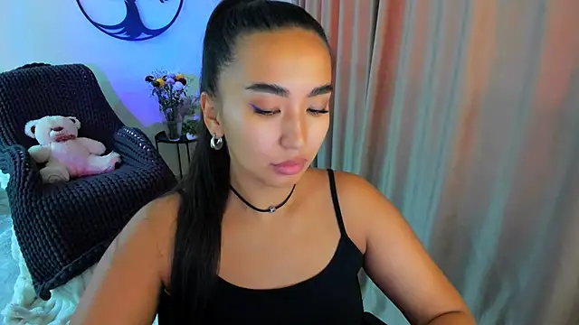 worldofkim online show from November 5, 5:07 am