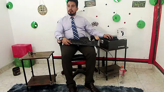 Snapshot of KalethBigDick chatting on July 31, 5:29 am KalethBigDick online show from July 31, 5:29 am