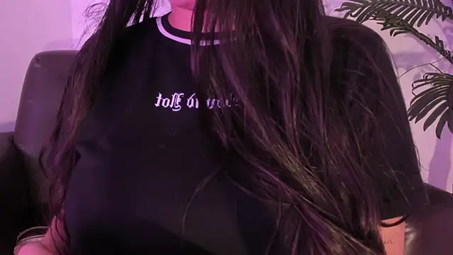 Snapshot of Miia_Thompsonn chatting on February 22, 3:12 am Miia Thompsonn online show from February 22, 3:12 am