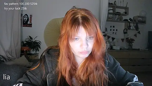 lil lia online show from April 27, 7:23 pm