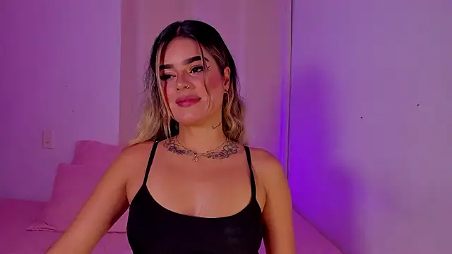 AmyStevenss online show from March 13, 5:58 am