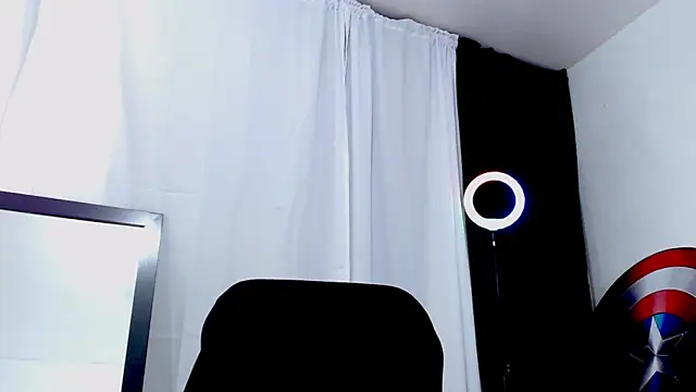 Antonywebb94 online show from June 15, 8:22 pm