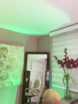 Snapshot of haiiley_more chatting on February 2, 10:46 am haiiley more online show from February 2, 10:46 am