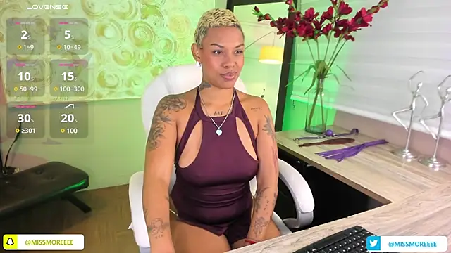 Snapshot of haiiley_more chatting on March 8, 12:44 am haiiley more online show from March 8, 12:44 am