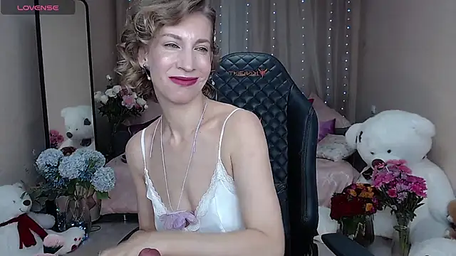 Snapshot of AdrianaSea chatting on September 21, 5:20 am AdrianaSea online show from September 21, 5:20 am