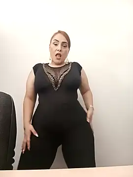 Snapshot of Miss_Agatha chatting on January 9, 3:01 pm Miss Agatha online show from January 9, 3:01 pm